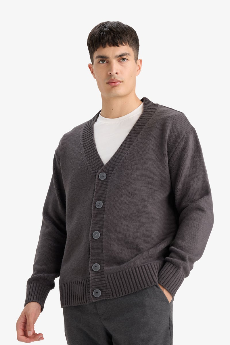 DeFacto Grey Man Relax Fit V-Neck Knit Cardigan Casual - Image 3
